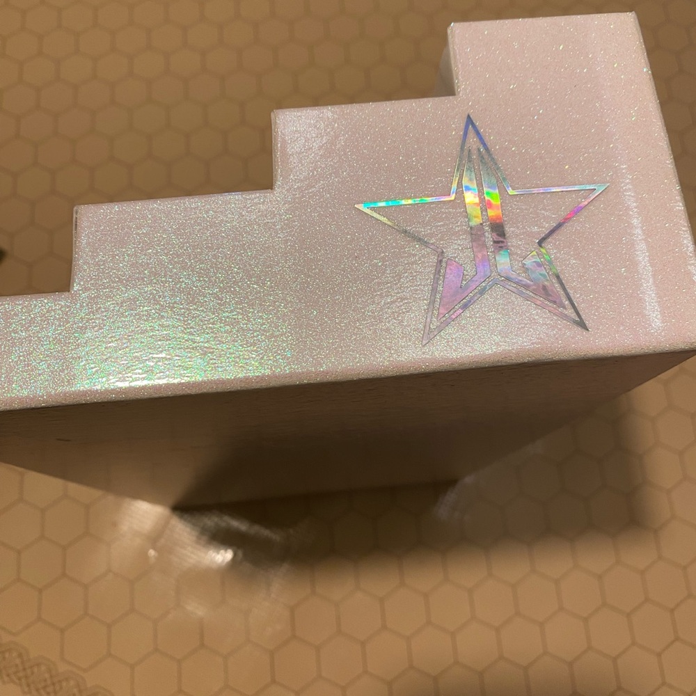 🌟Jeffree Star🌟 Velour Liquid lipstick display White with Glitter. - Picture 2 of 3